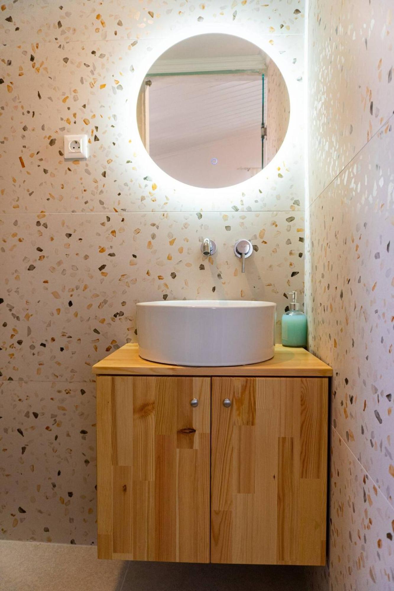 Nina'S Traditional House By Estia Valanio Extérieur photo
